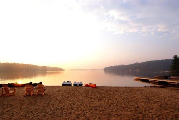 ברייסברידג' Touchstone Resort On Lake Muskoka מראה חיצוני תמונה